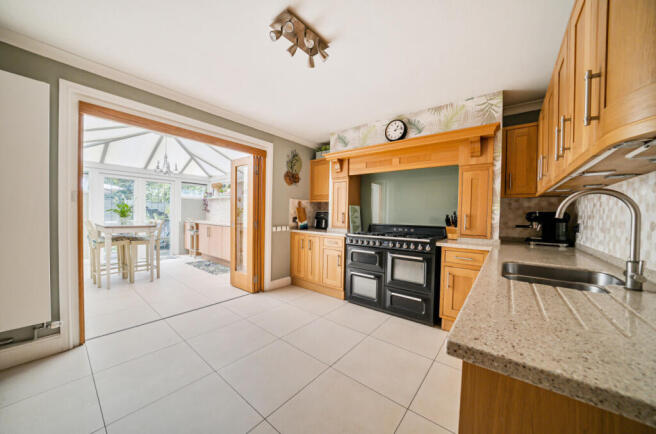 1335801-2-6895f23...