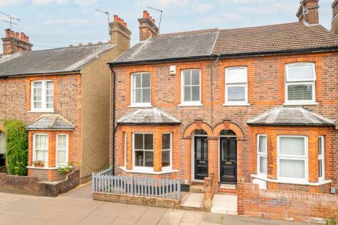 Warwick Road, St. Albans, Hertfordshire, AL1