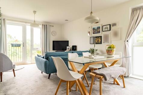 Barnes Wallis Way, Bricket Wood, St. Albans, Hertfordshire, AL2