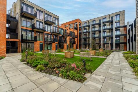 Campfield Road, St. Albans, Hertfordshire, AL1