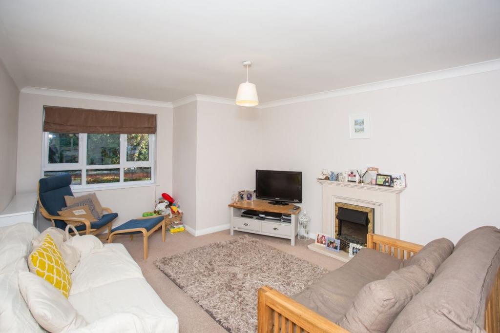 2 Bedroom Flat In Brooklands Court Hatfield Road St Albans Al1