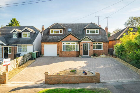 Manor Road, Caddington, Luton, Bedfordshire, LU1