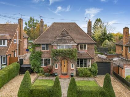 Bloomfield Road, Harpenden, Hertfordshire, AL5