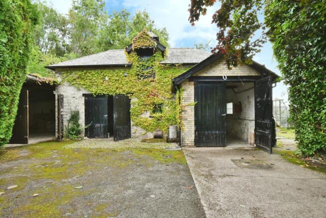 Coach House
