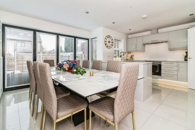 Kitchen/Dining Room