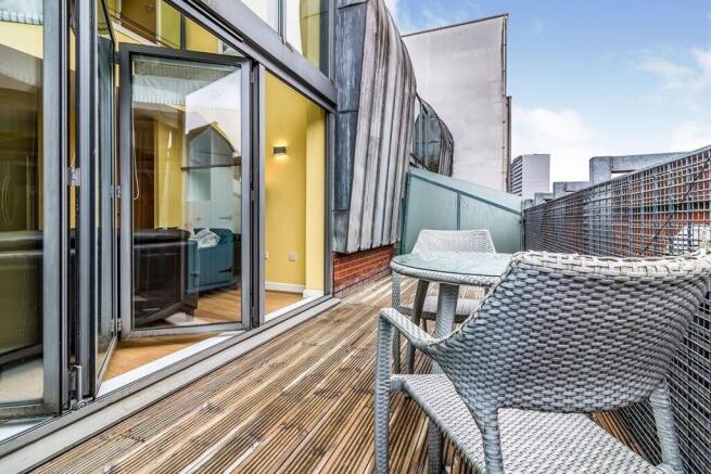 Spacious Terrace