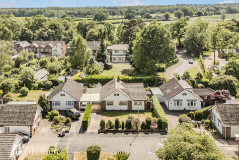 Lea Avenue, Goostrey, Crewe, Cheshire, CW4