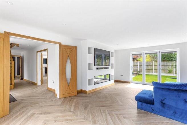 Living Area & Hall