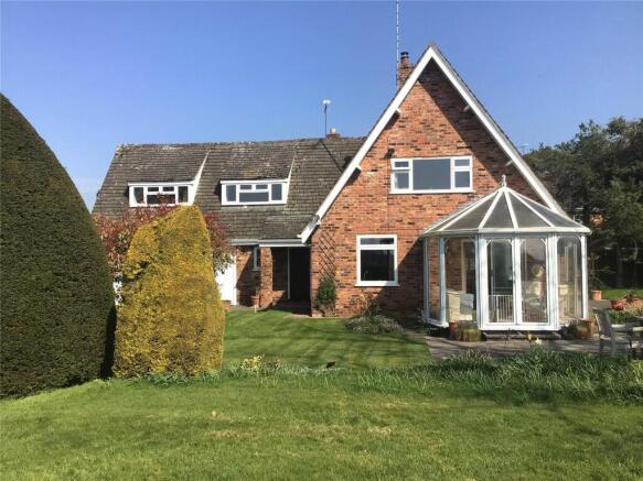 4 Aldersey Park