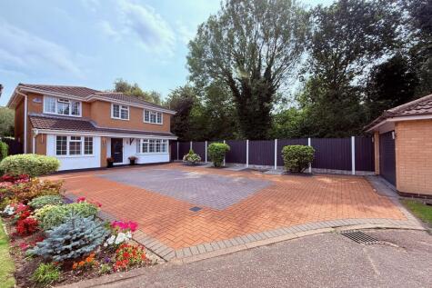 Carmarthen Close, Callands, Warrington, WA5 9UT