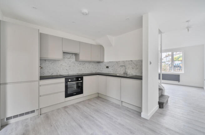 1318723-10-686508...