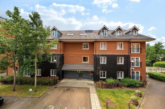 1300981-1-6840365...