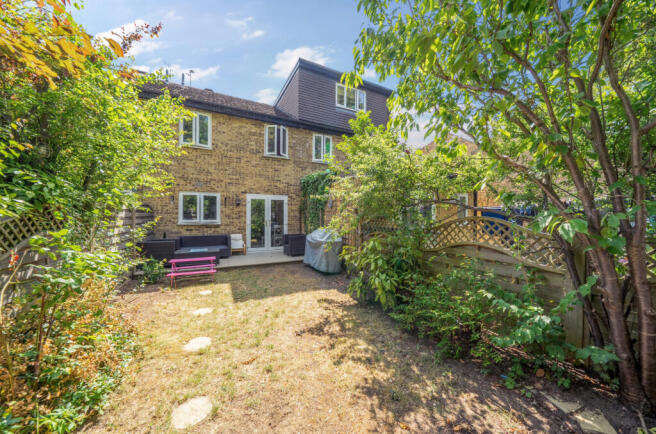 1321739-9-687a90b...