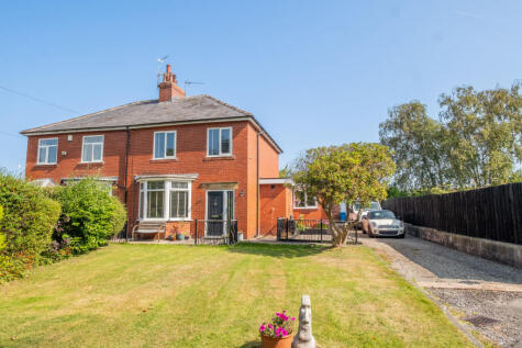 Saltcotes Road, Lytham St. Annes, FY8