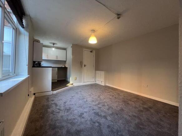 Living room/ Kitchen