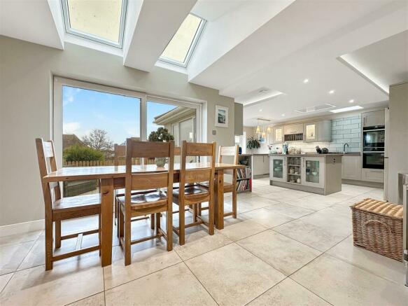 Dining Area Towards Kitchen.jpg