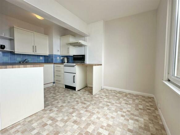 Kitchen Dining Area.jpg