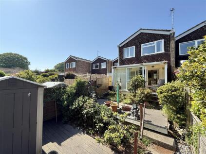 Cumber Drive, Brixham