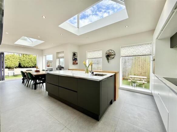 Kitchen Area.JPG