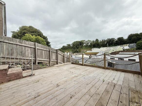 Rear Deck.jpeg