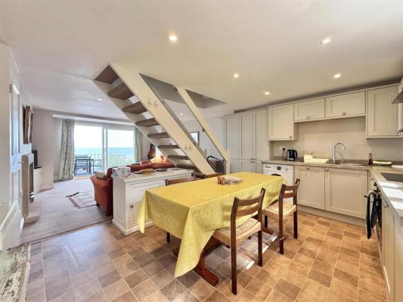 Four Decks Kitchen Diner.jpg