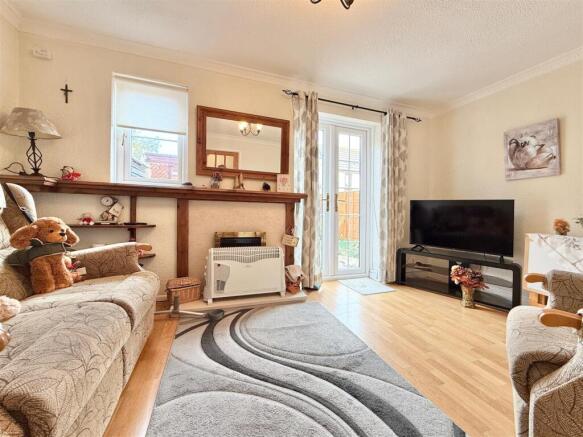 Living Room.JPG