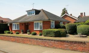 House Prices in Beatrice Avenue Felixstowe Suffolk IP11