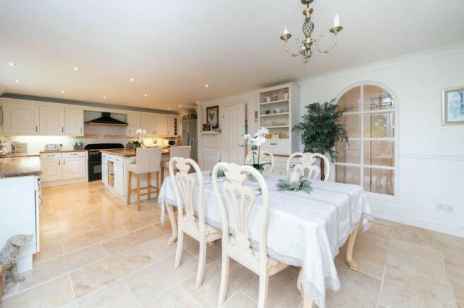 Kitchen / Dining Room