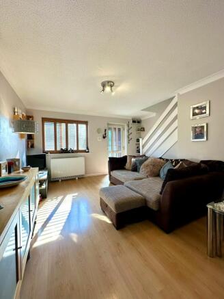 Lounge / Dining Area