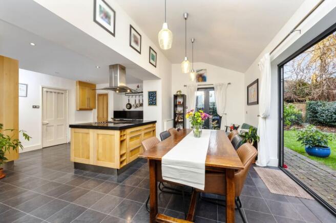 Kitchen / Dining Room