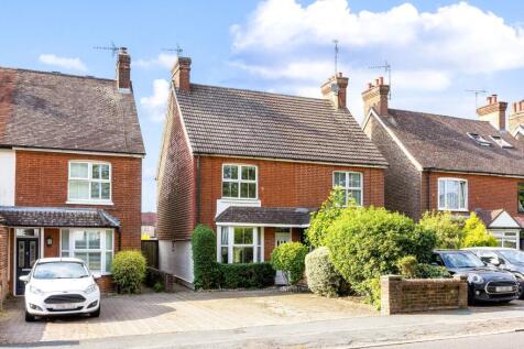 Crawley Road, Horsham, RH12