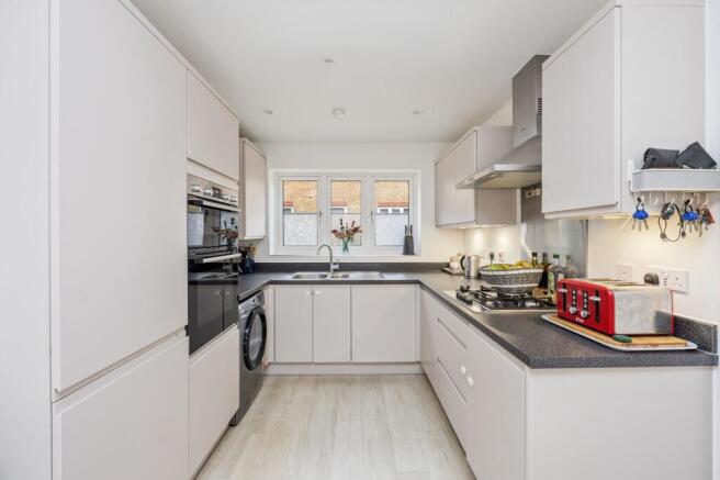 Kitchen/ Dining Room