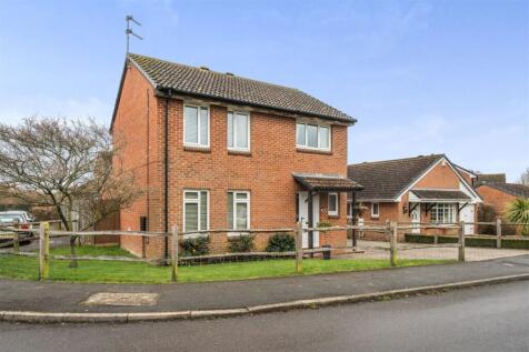 Shelley Drive, Broadbridge Heath, RH12