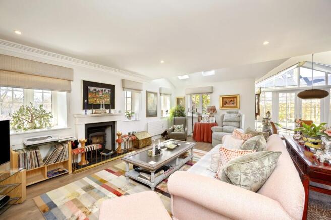 Kitchen / Living / Dining Area
