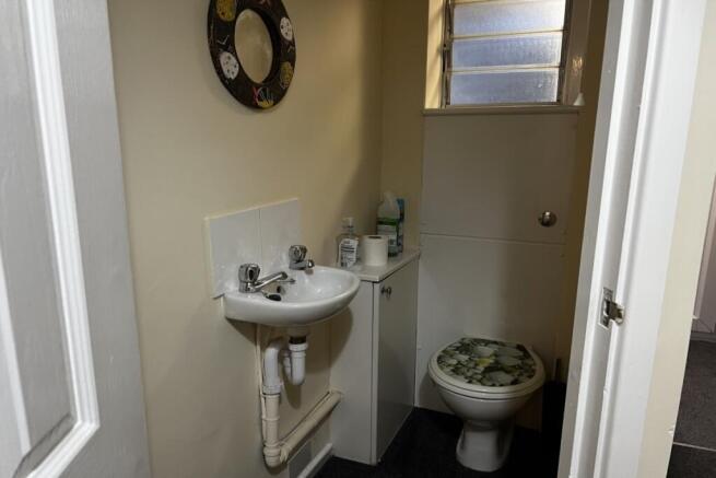 Cloakroom/WC