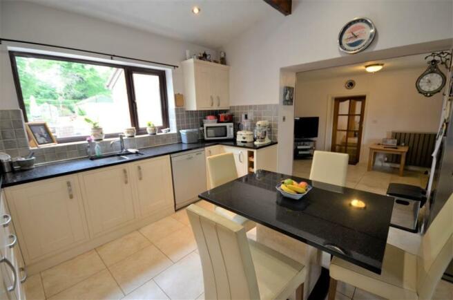 4 Bedroom Detached House For Sale In Fairview Road Timperley