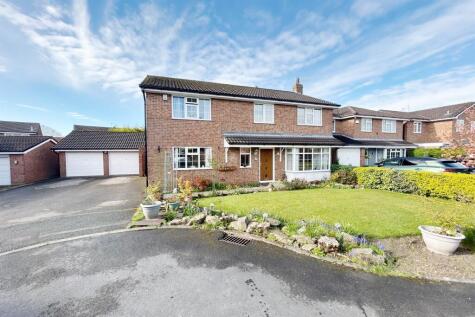Lyncombe Close, Cheadle Hulme