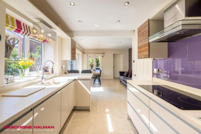 Kitchen Family Room