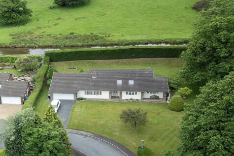Strines Road, Marple