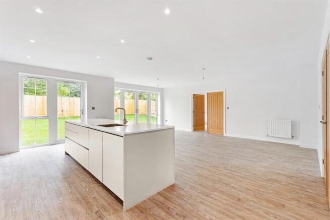 Open Plan kitchen/fa