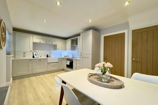 Dining Kitchen 