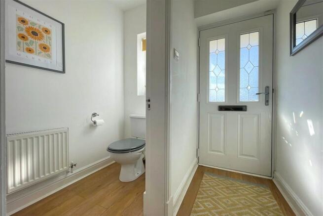 Entrance Hall/WC