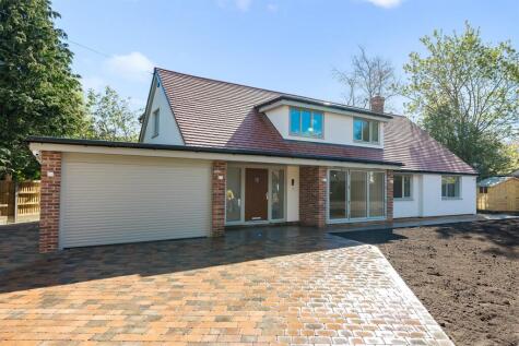 Lacey Grove, Wilmslow