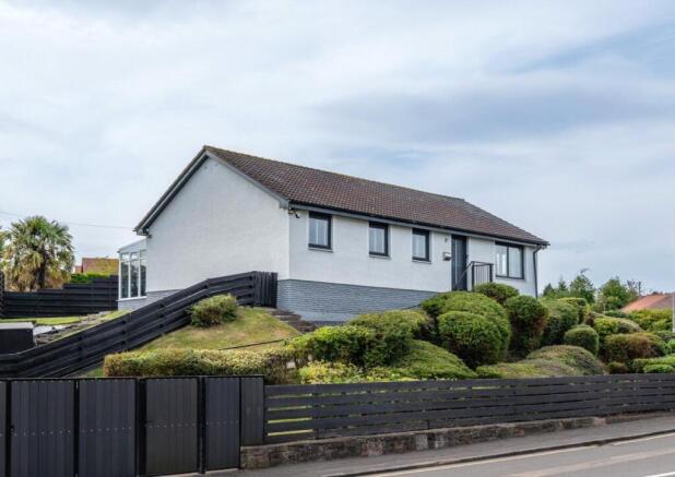 Cramond Rd S 01