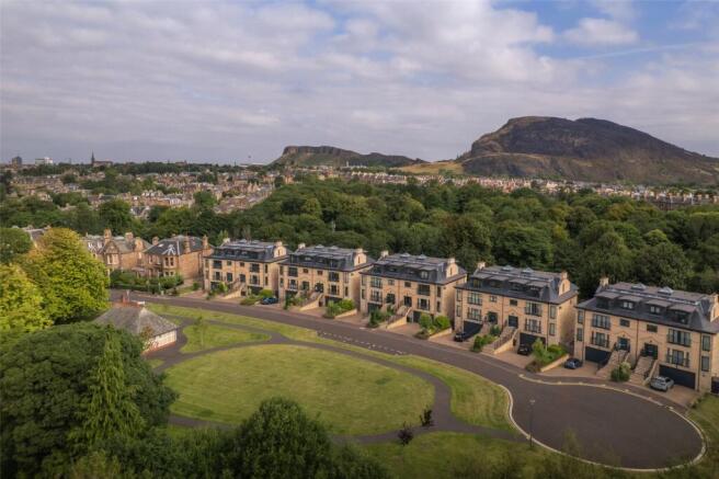 Pavilion Crescent 05