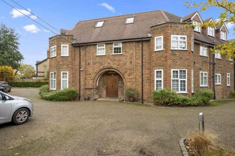 57 Montagu Gardens, Wallington