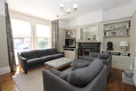 Onslow Gardens, South Wallington