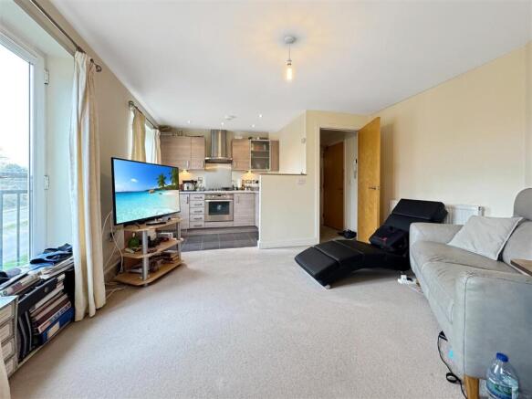 Open Plan Living / Kitchen