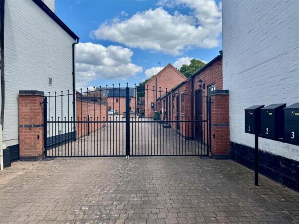 Gates.jpg