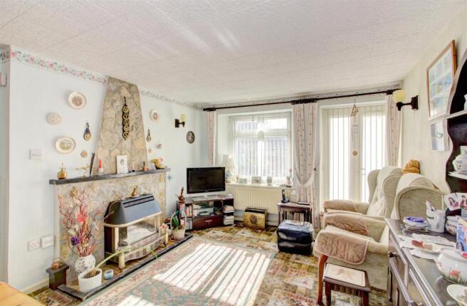 Sitting room/dining
